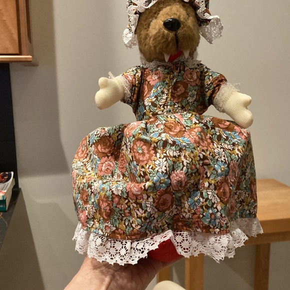 Little Red Riding Hood Doll - Picture 5 of 6